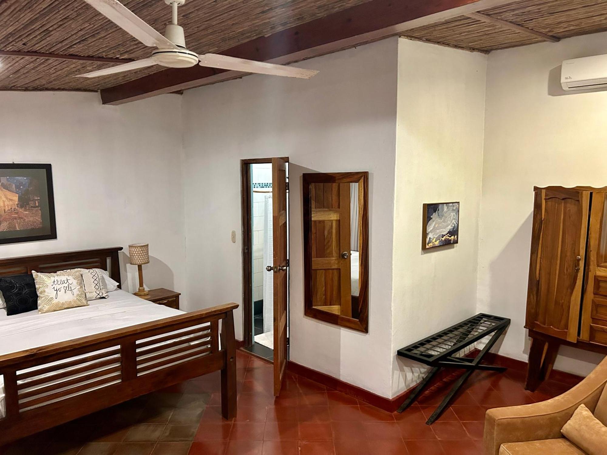 Hotel Tranquilo Las Penitas Bagian luar foto