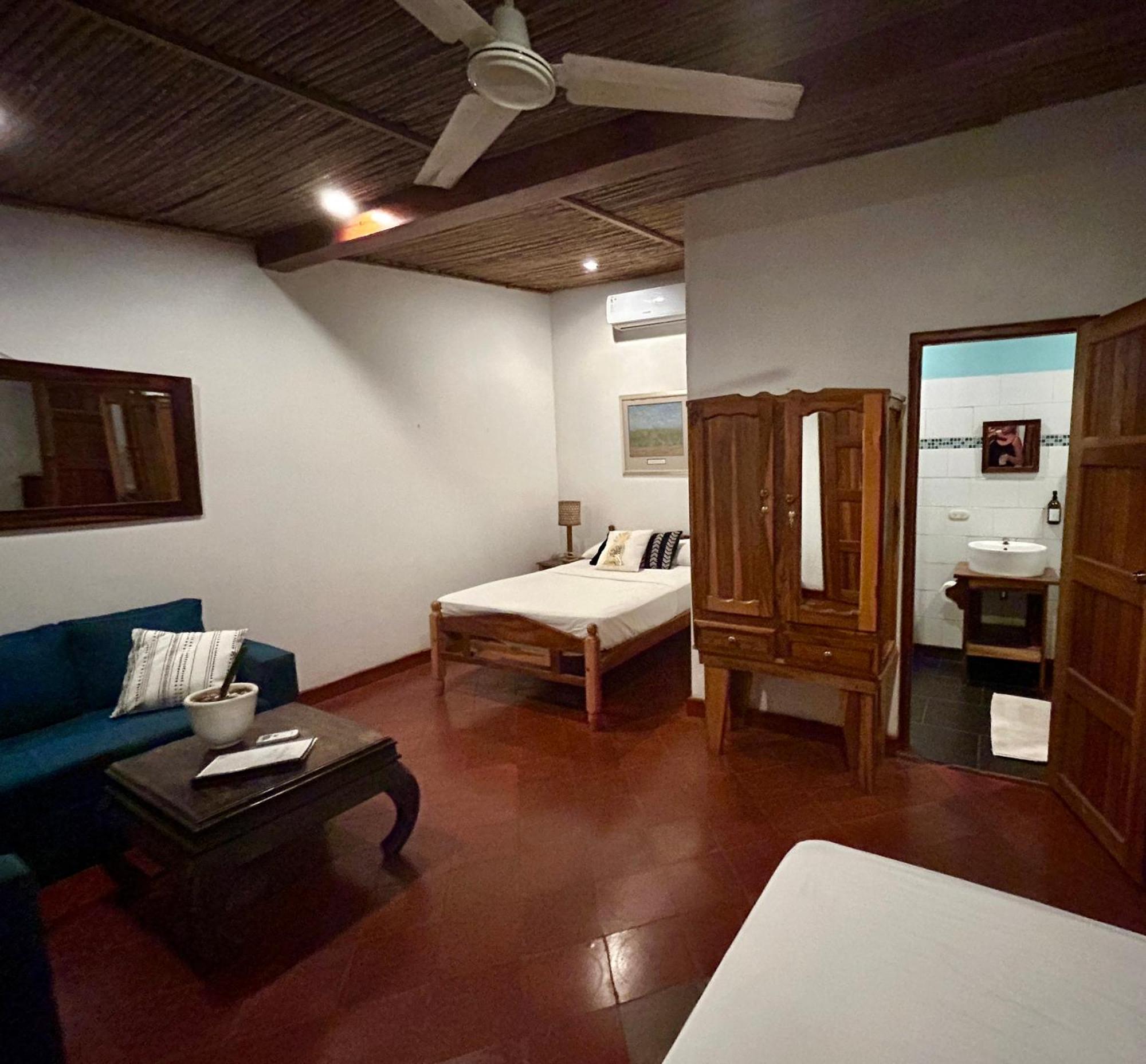 Hotel Tranquilo Las Penitas Bagian luar foto